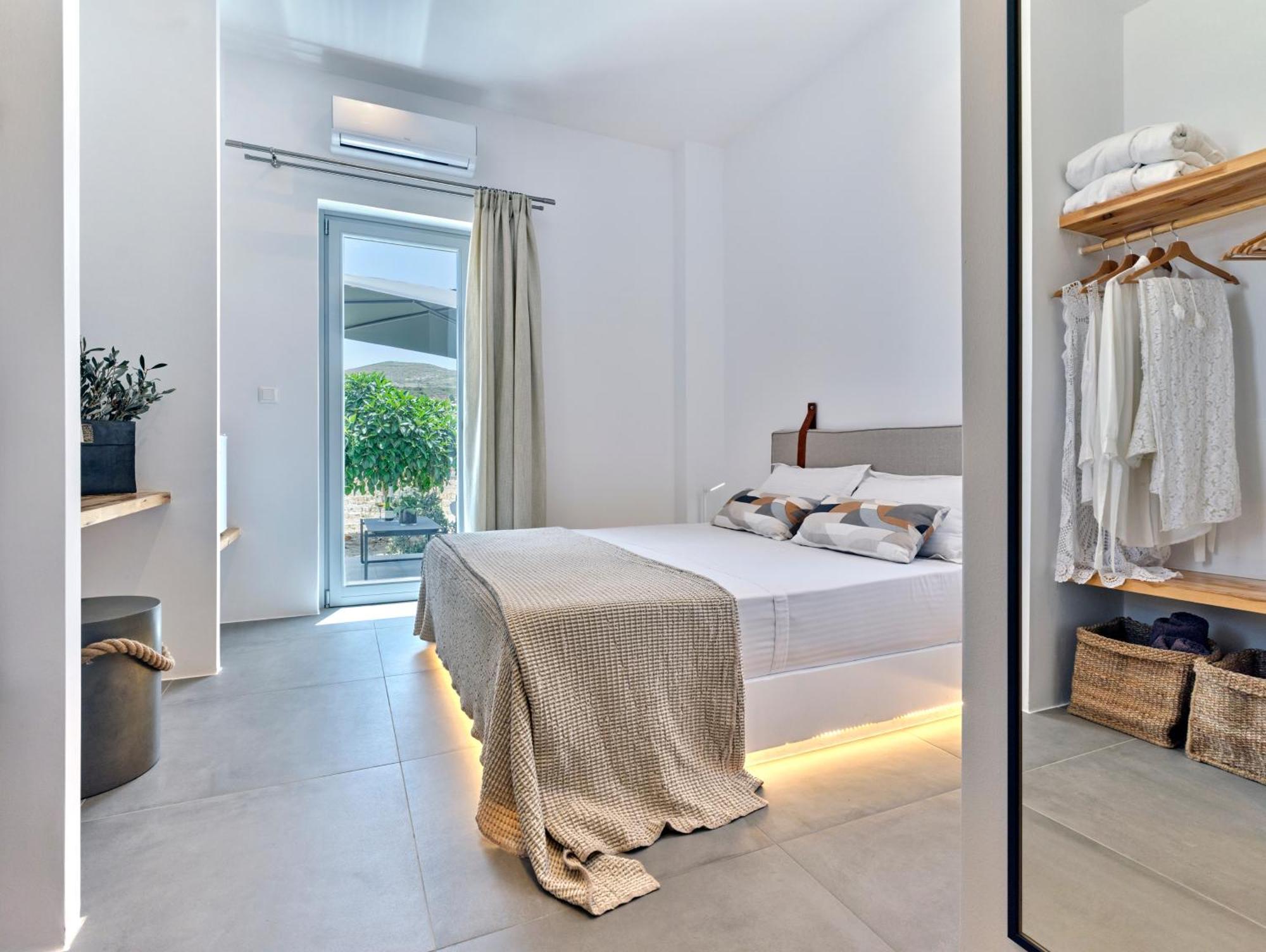 Blue Mare Villas Parikia  Luaran gambar
